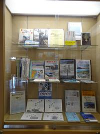 ガラス展示「東日本大震災10年」1