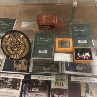 展示風景写真　復刊プロジェクトの書籍、関連資料と、品物